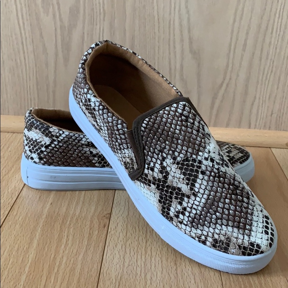 Snake Skin Sneakers by Qupid